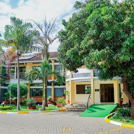 Millsview Hotels In Kisumu Bagian luar foto
