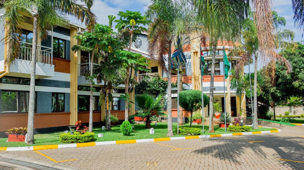Millsview Hotels In Kisumu Bagian luar foto