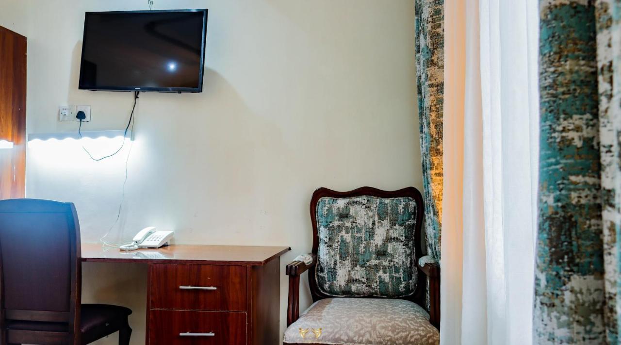Millsview Hotels In Kisumu Bagian luar foto