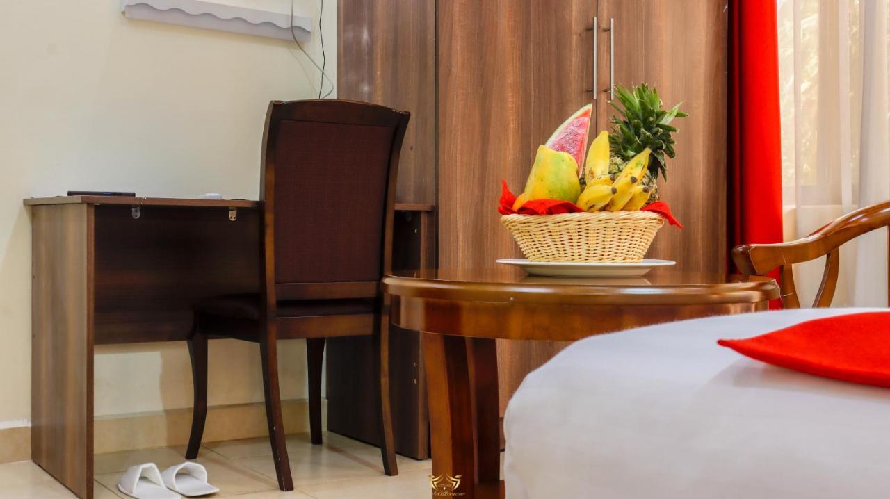 Millsview Hotels In Kisumu Bagian luar foto